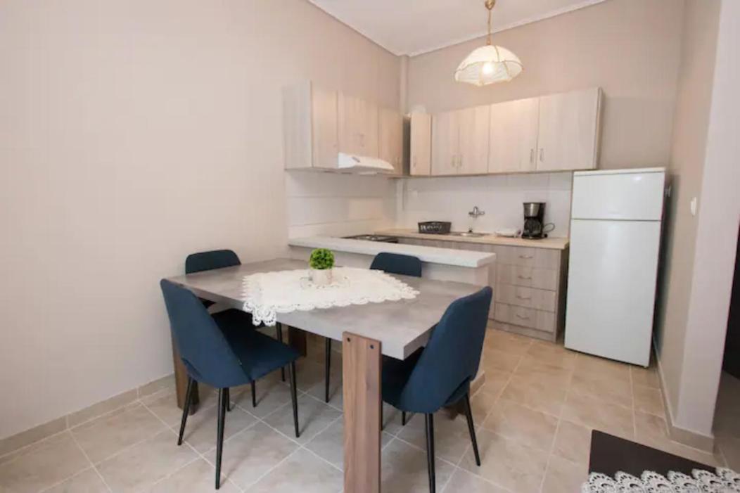 Vasileiou Apartments Kamena Vourla Exterior photo